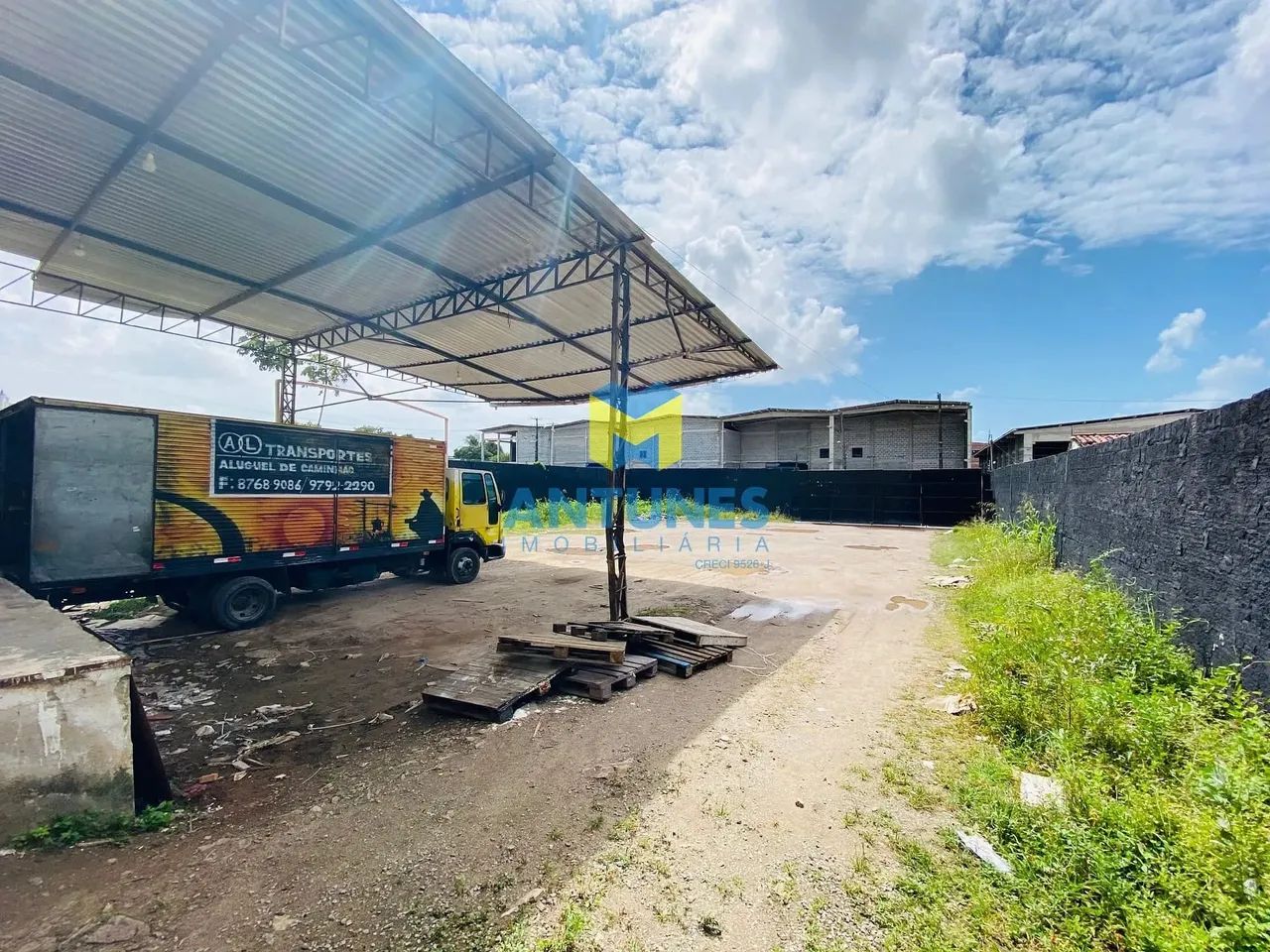 Alugue em Prazeres, Galpão 520m² + doca e pátio de 650m². 100m da Br-101 - Foto 3