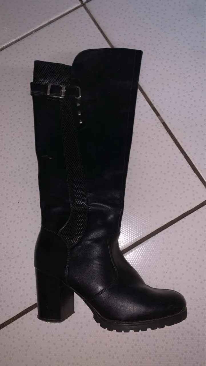 Bota Feminina Cano Longo Preta