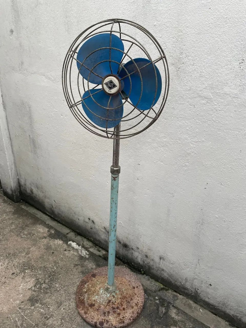 Ventilador FAET antigo de coluna64169260855554121