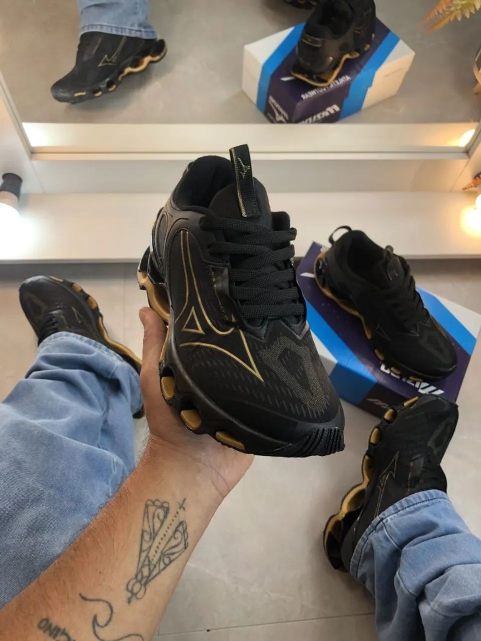 Mizuno Preto Dourado  - Foto 3