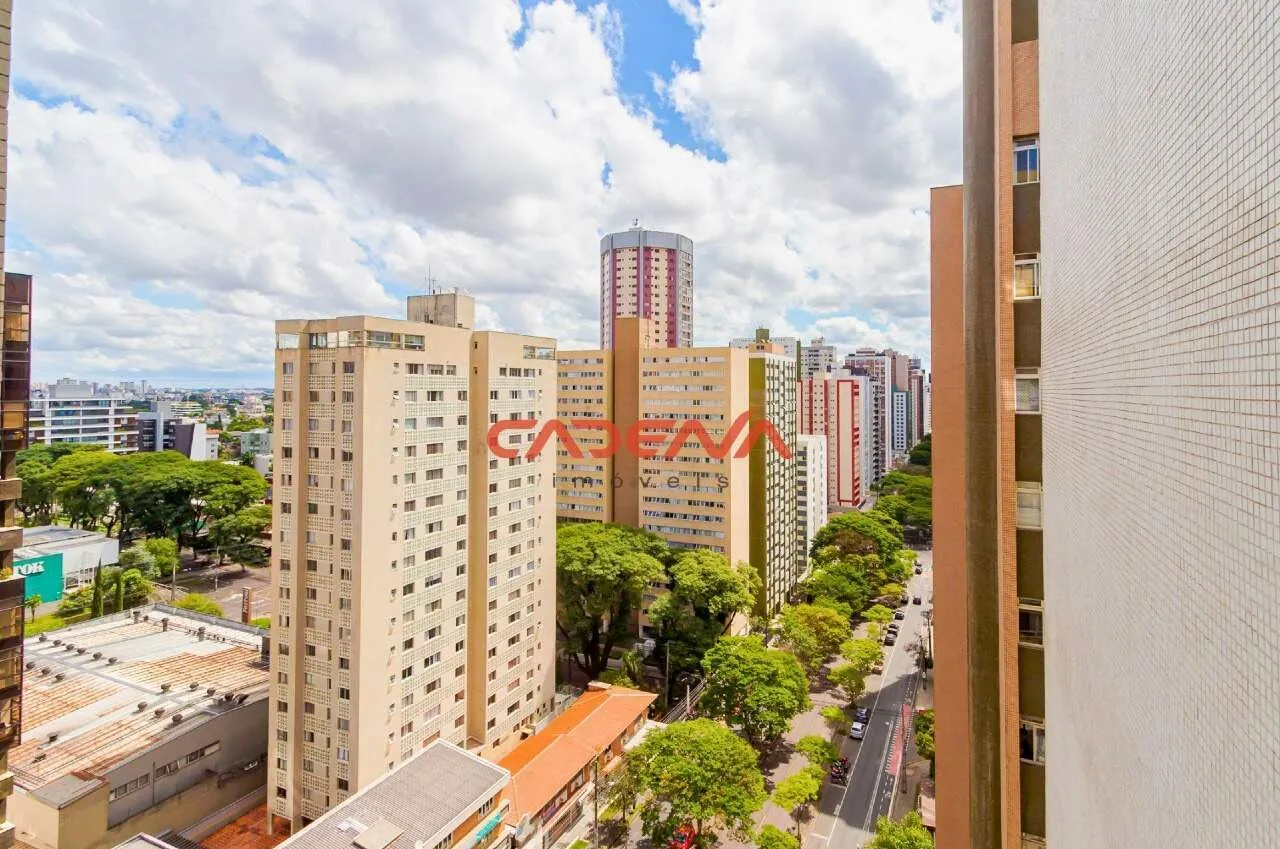 Apartamento com 3 quartos e 1 vaga à venda no Bigorrilho