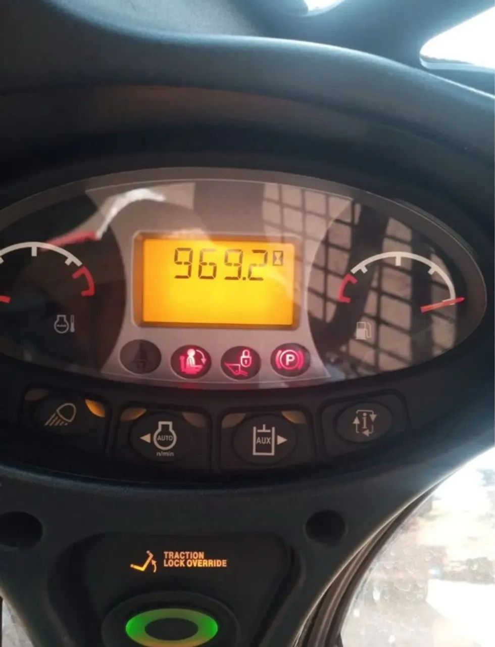 Minicarregadeira Bobcat S450 ano 2022 com apenas 970 horas, ar condicionado, em SP - Foto 5