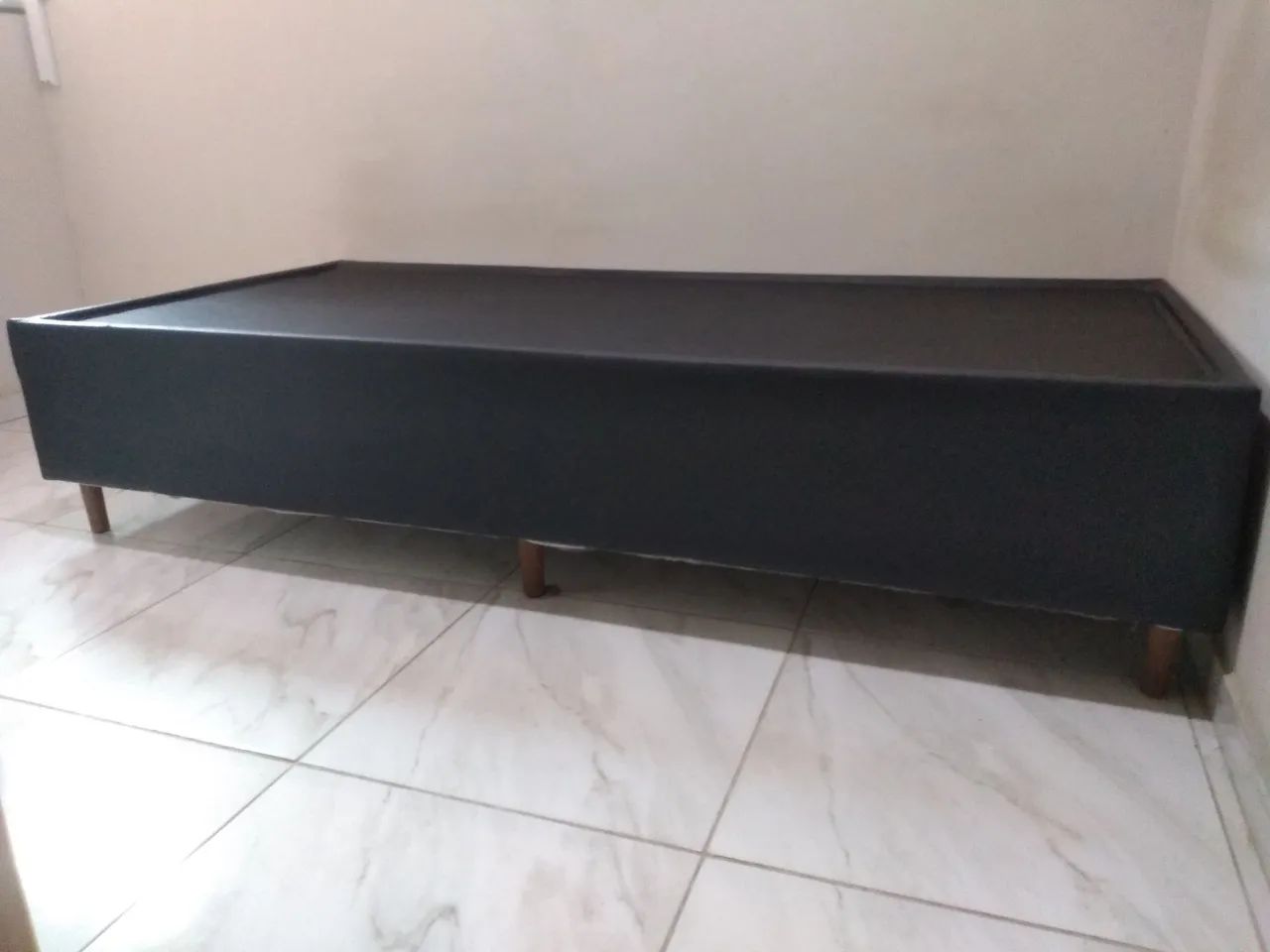 Base pra colchão de solteiro 