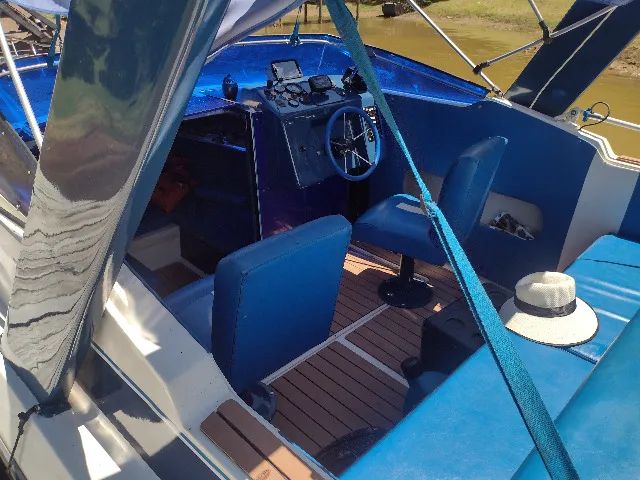 LANCHA CIMITARRA CABINADA 25 PÉS - Foto 8