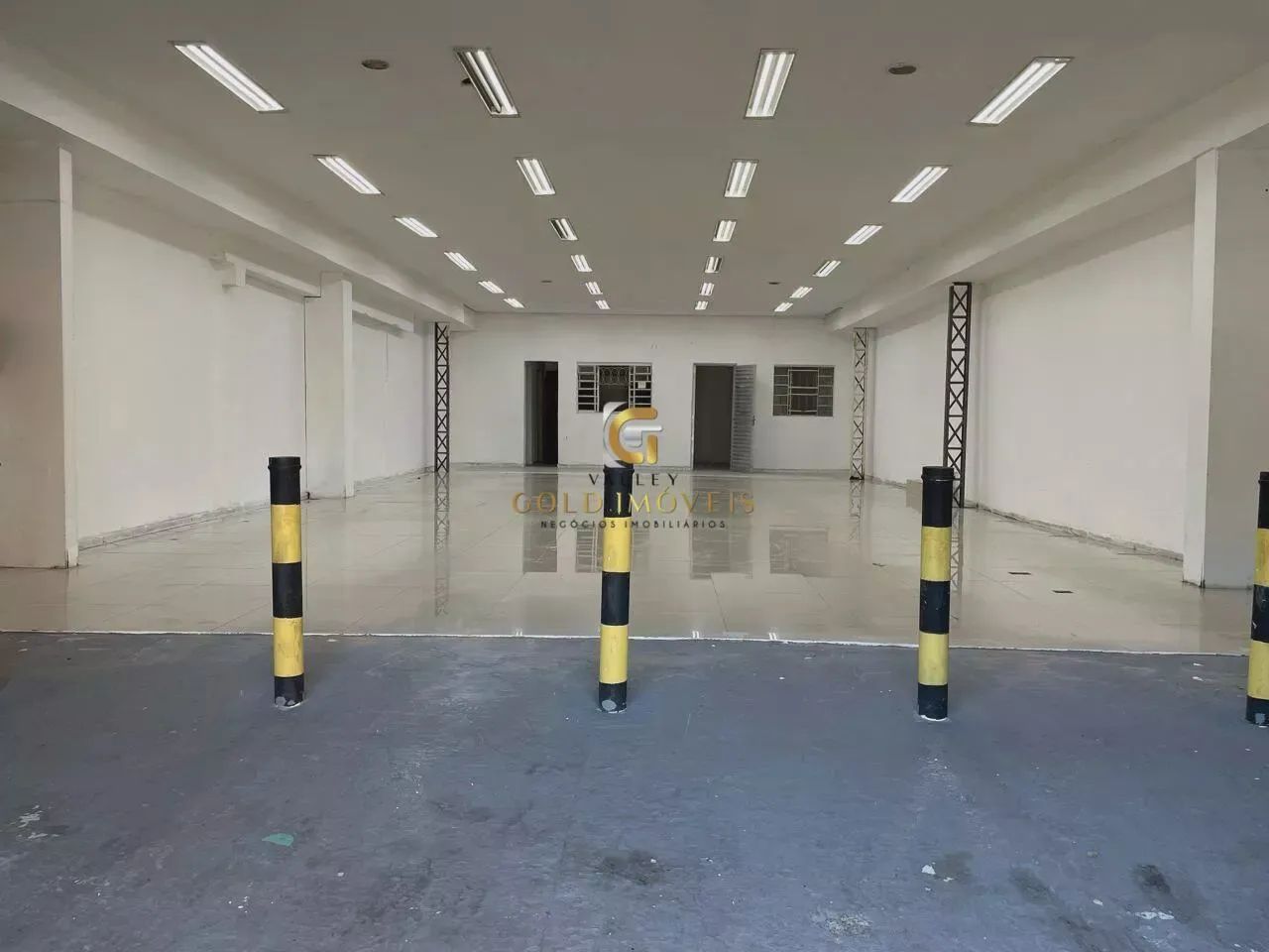 Galpão para alugar, 170 m² - Vila Industrial - São José dos Campos/SP | LD