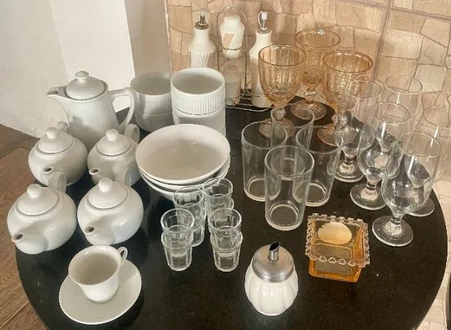 Kit Louças porcelana branca e diversos...