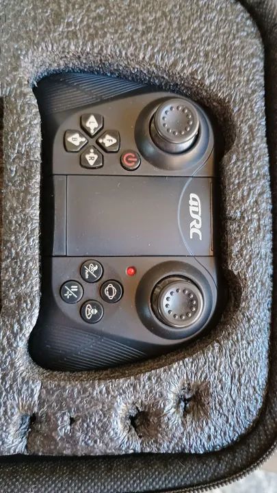 3 Baterias, controle remoto e case F10 - Foto 3