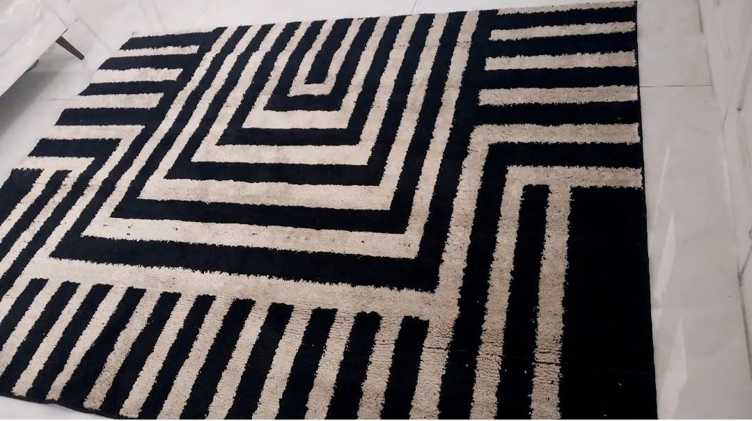 Tapete Moderno Preto e Branco novo - Foto 3