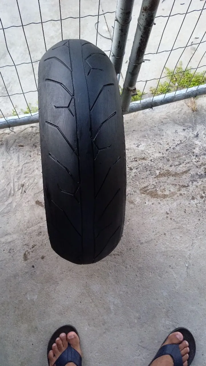 Pneu de Moto