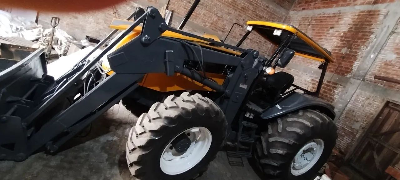 Trator Valtra - Foto 5