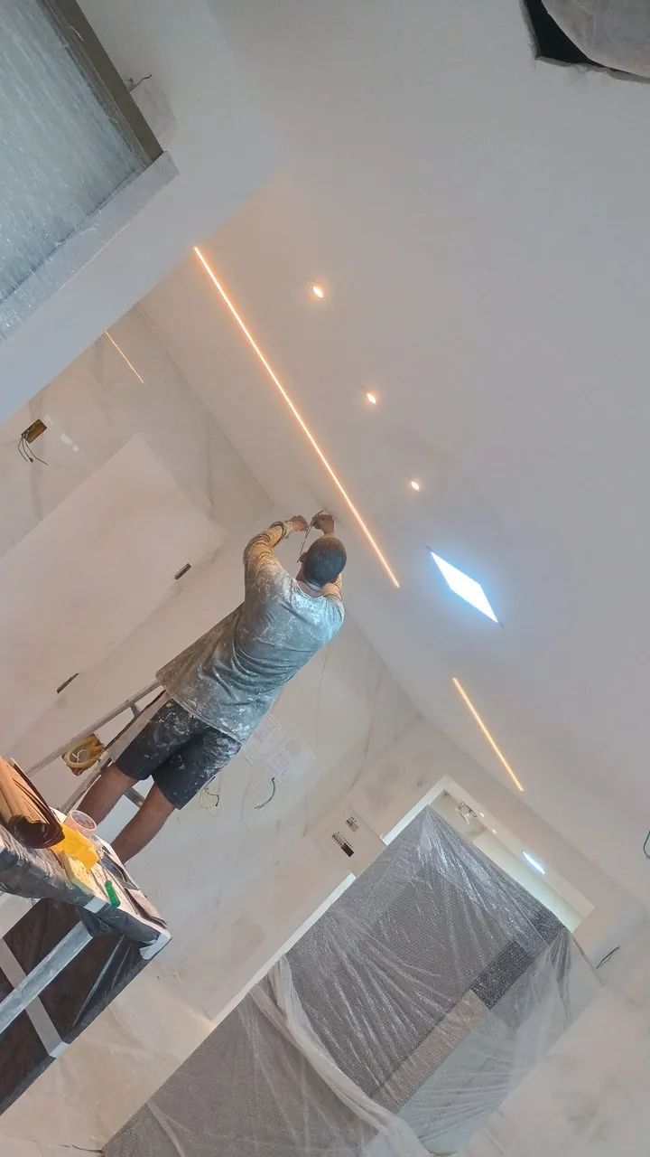 Pintor e eletricista melhor atendimento!
