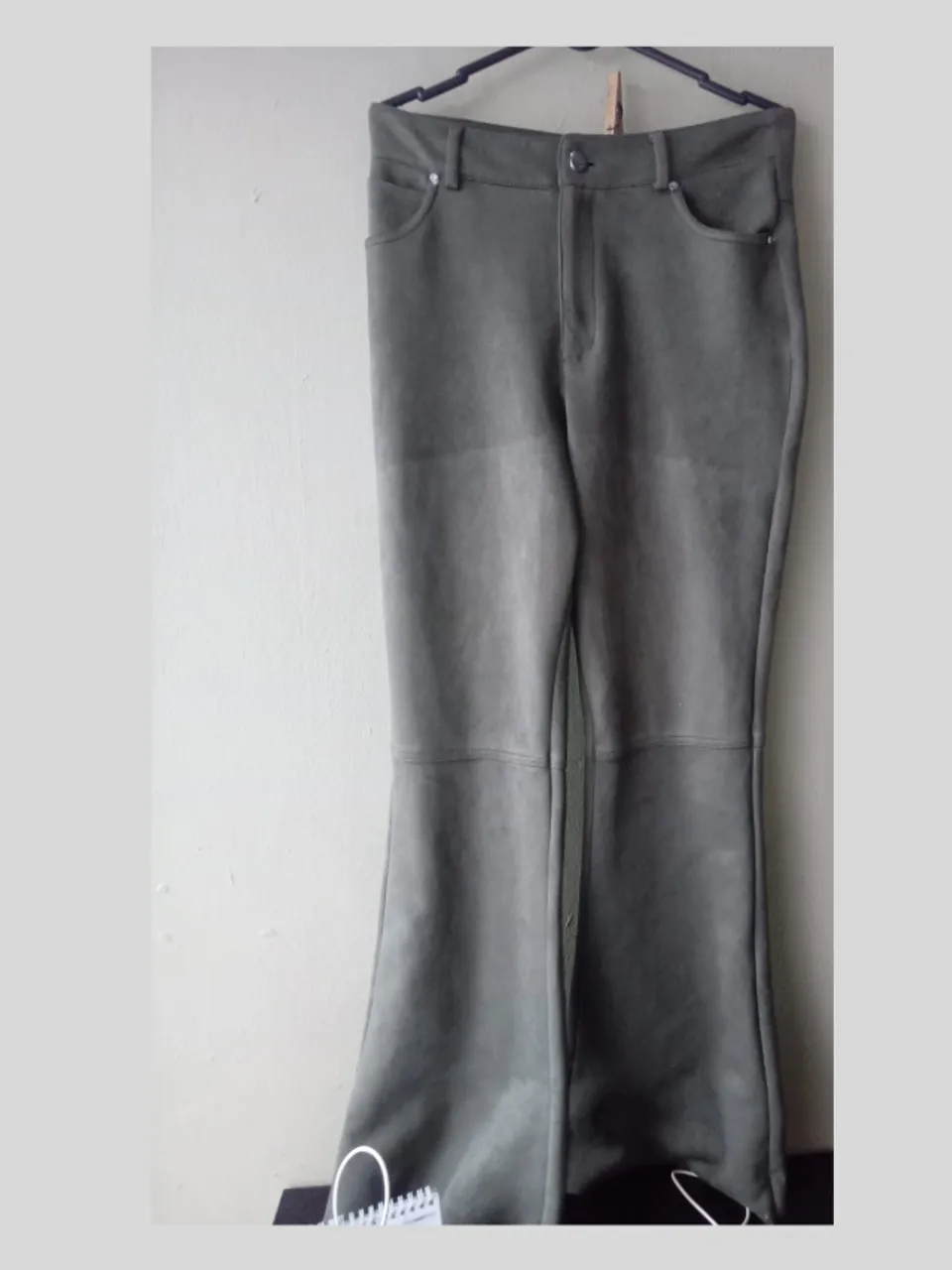 Calça Flare Verde Suede "M"
