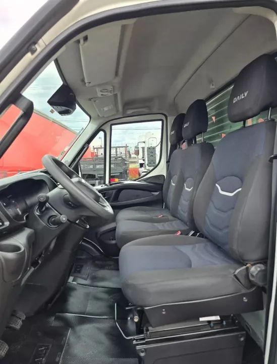 Iveco Baú Seco 2021 - Foto 2