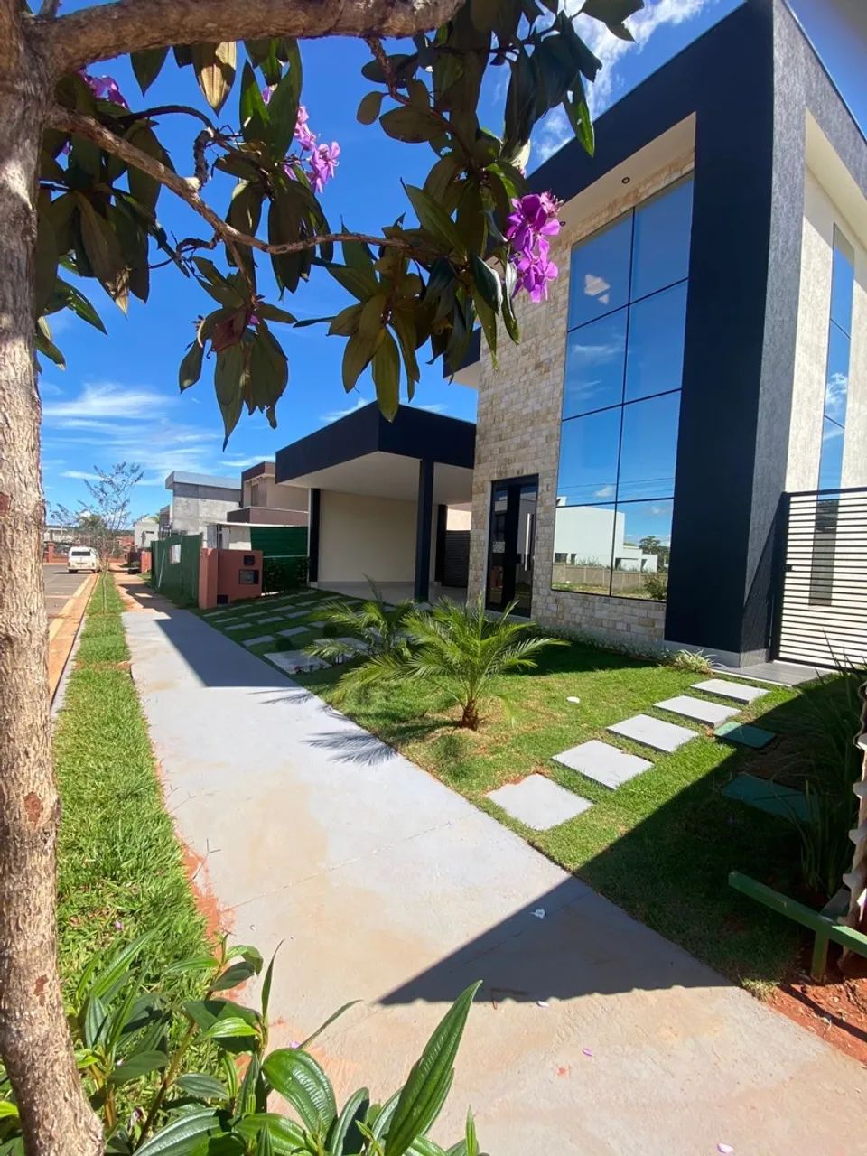 Alugo linda casa no condomínio Le Jardin  - Foto 4