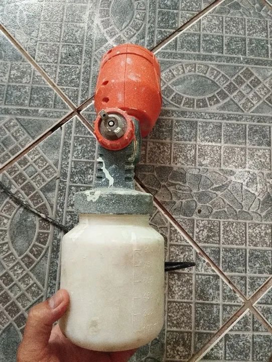 Pistola de pintura usada...