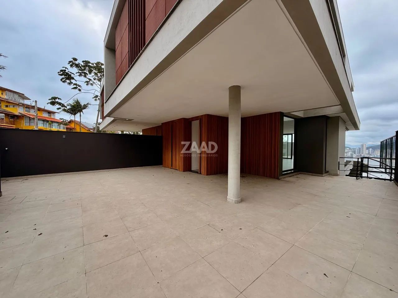MANSÃO SUSPENSA - CASA DE LUXO COM VISTA PARA O MAR - Foto 4