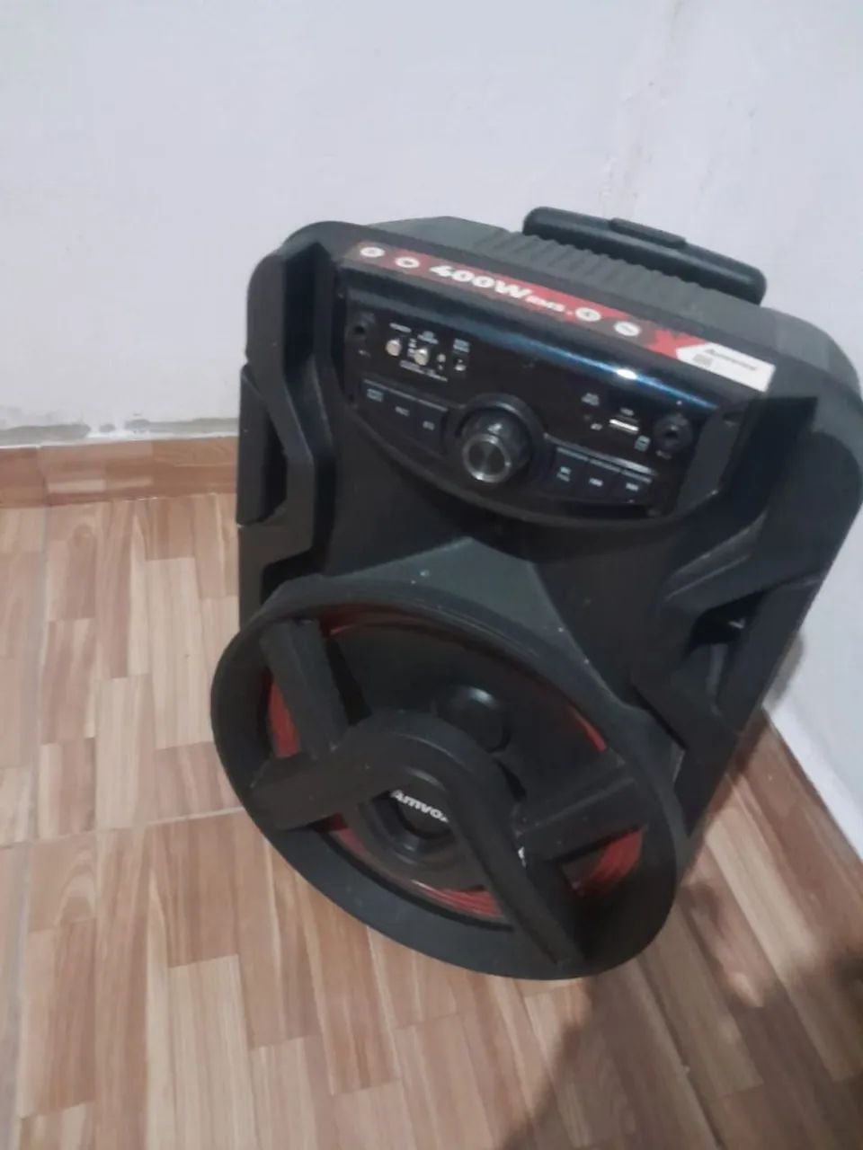 Caixa de som amvox R$250