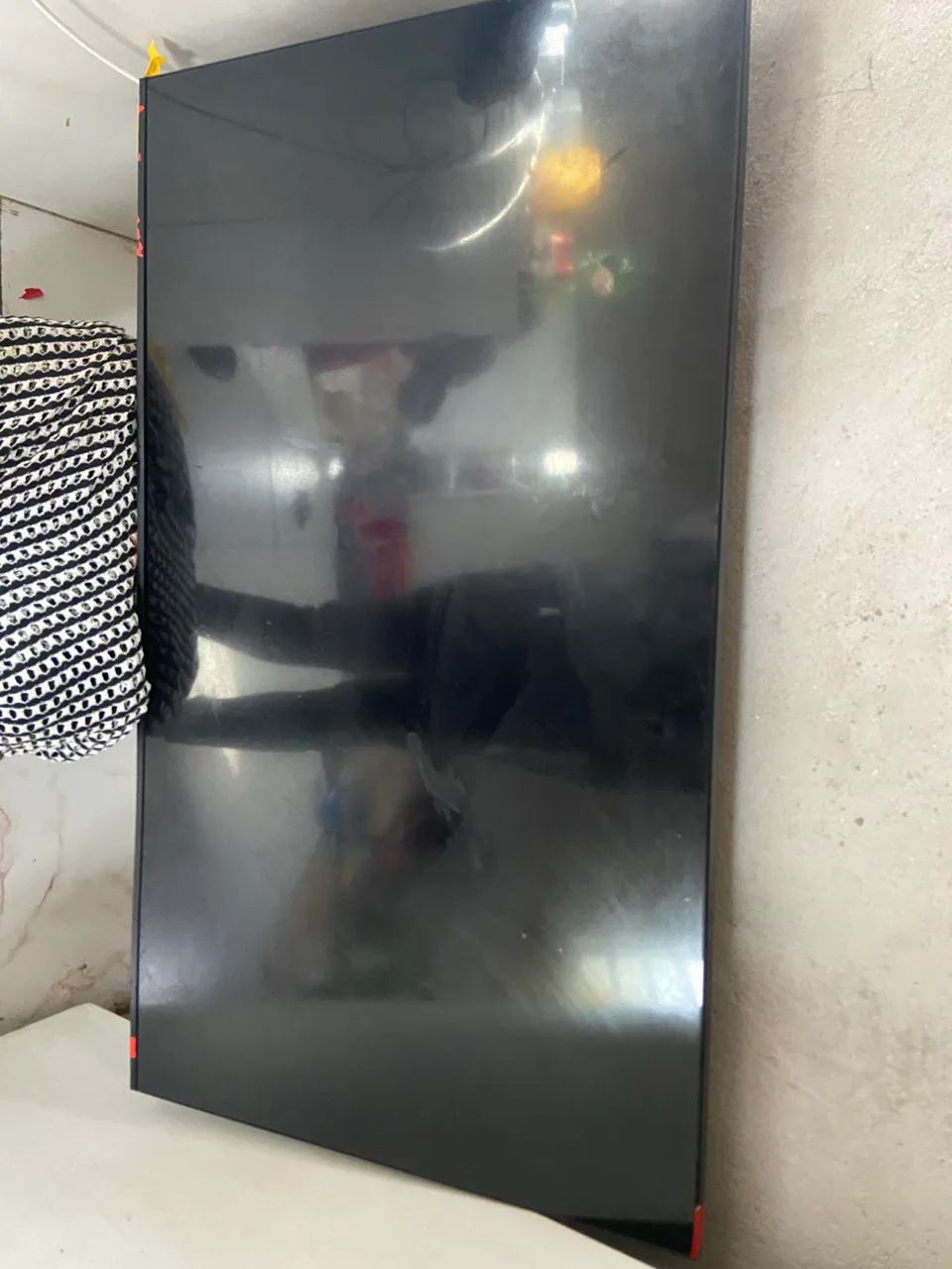 Vendo uma TV 55 polegadas 4K com entrada HDI pra retirada de peças reaproveitar - Foto 3
