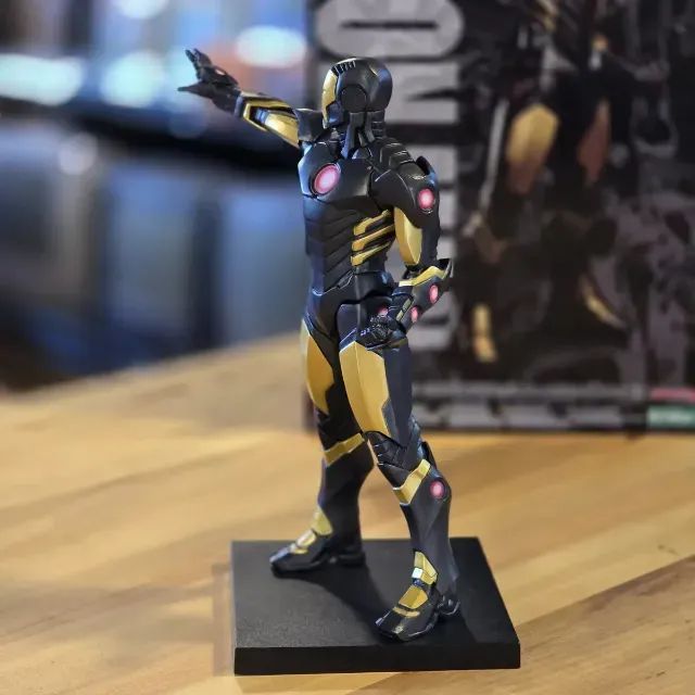 Boneco - Marvel Avengers - Iron Man - Artfx+ - Foto 3