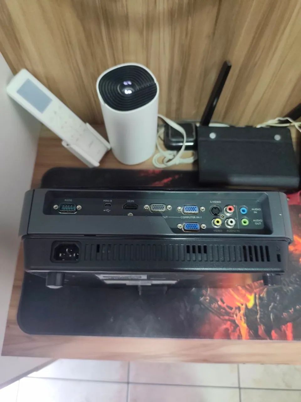Projetor BENQ Full HD  - Foto 3