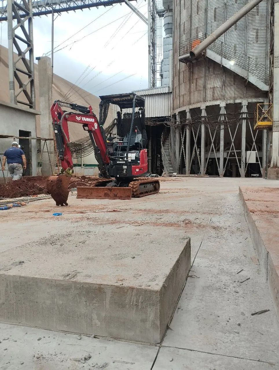 Mini escavadeira  - Foto 4