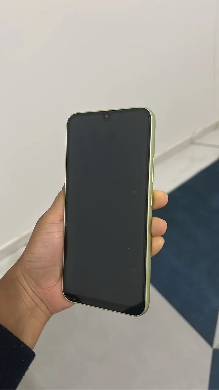 Celular Samsung A34, 128 gb e 6 de RAM