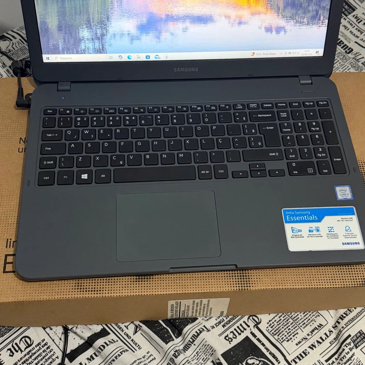 Notebook Samsung Essentials   - Foto 4