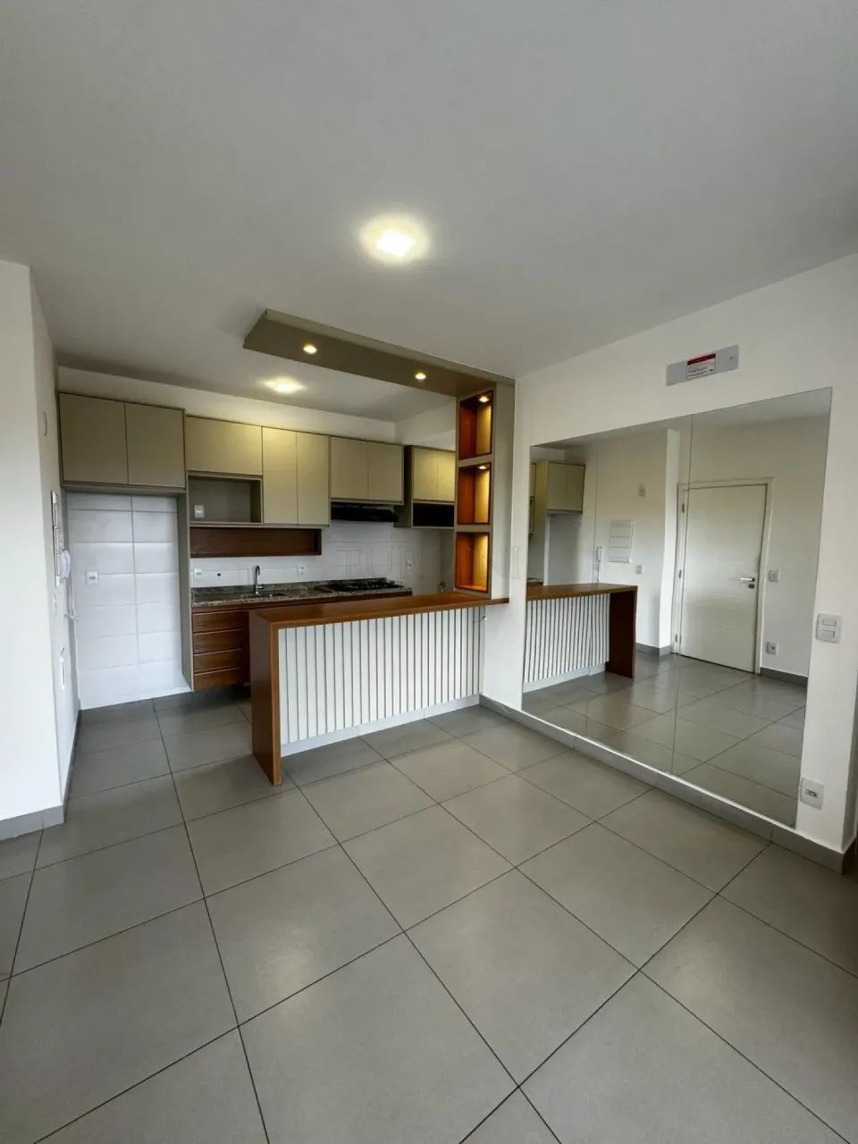 Apartamento à venda no edifício Residencial Avalon em Bauru-SP.