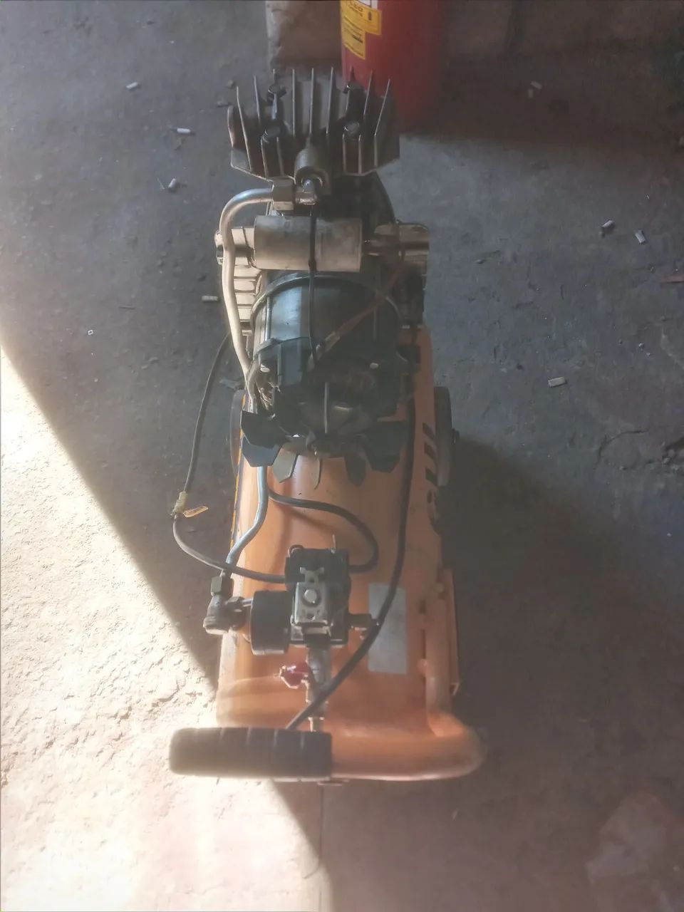 Vendo um compressor de ar chiaperini Mc 7.6/21-2hp - Foto 3