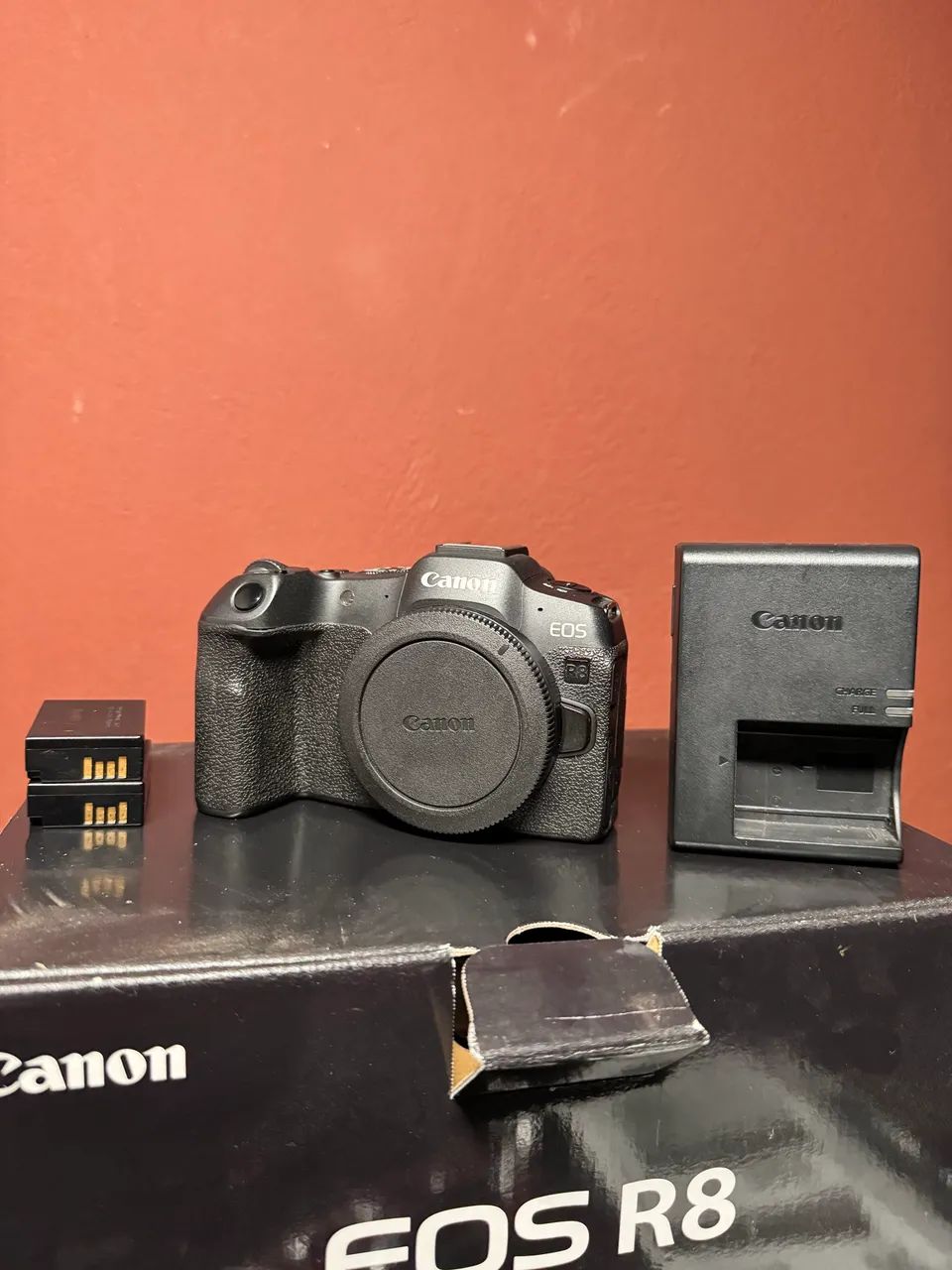 Canon R8 conservadíssima 