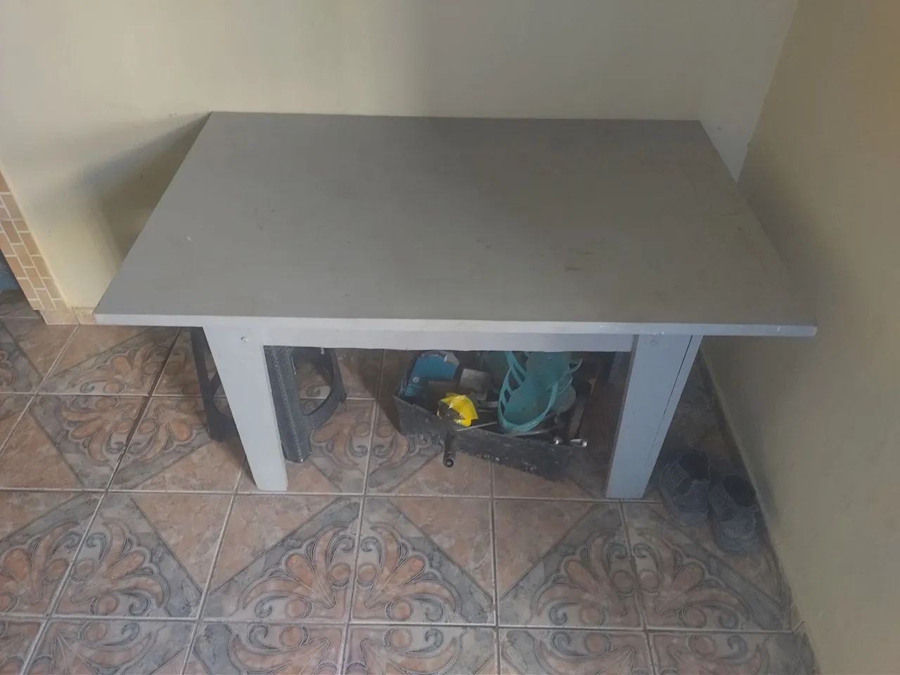 Mesa de Madeira Maciça e Resistente ? R$ 300 - Foto 3