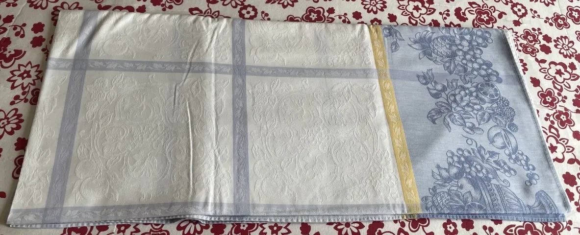 TOALHA DE MESA  COLORIDA