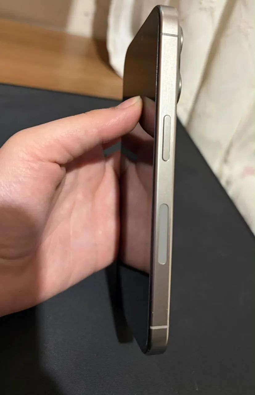 Iphone 15pro 128GB - Titânio Natural  - Foto 3