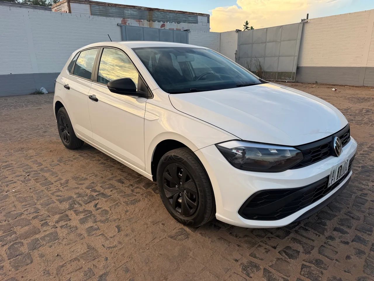 Volkswagen Polo Polo Track 1.0 Flex 12V 5p 2024