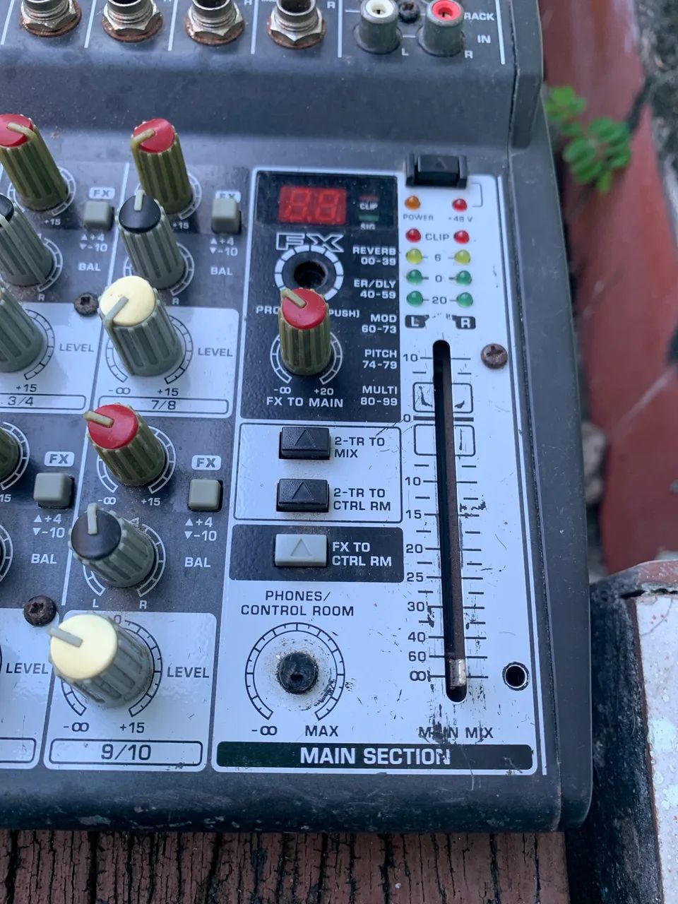 Mesa Behringer - Xenyx1002fx - c/ Defeito - Foto 3