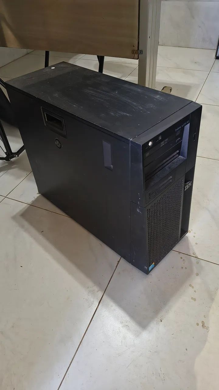 Servidor IBM 8gb de Ram 320 HD SAS 