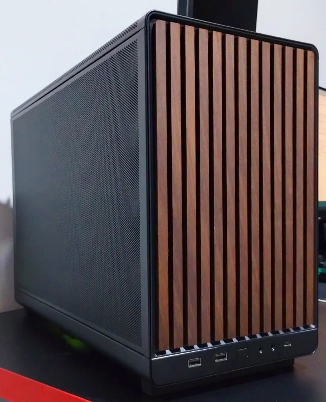 PC GAMER TOP RYZEN 9 9950X RTX 5070 32GB RAM 1TB SSD WIFI 7