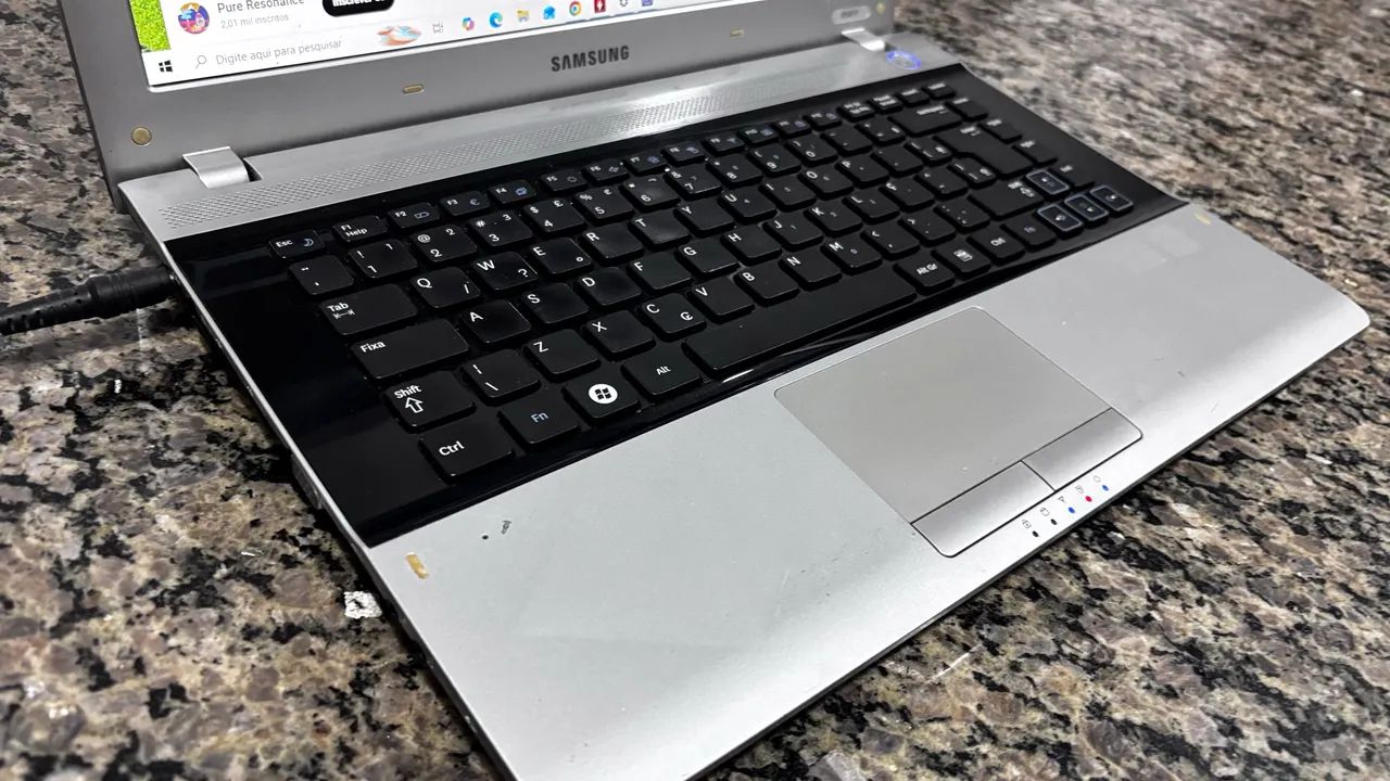 Notebook Samsung i5 460m 2.53 GHz com ssd 120gb com 6 gb ( Windows 10 e office ) - Foto 2