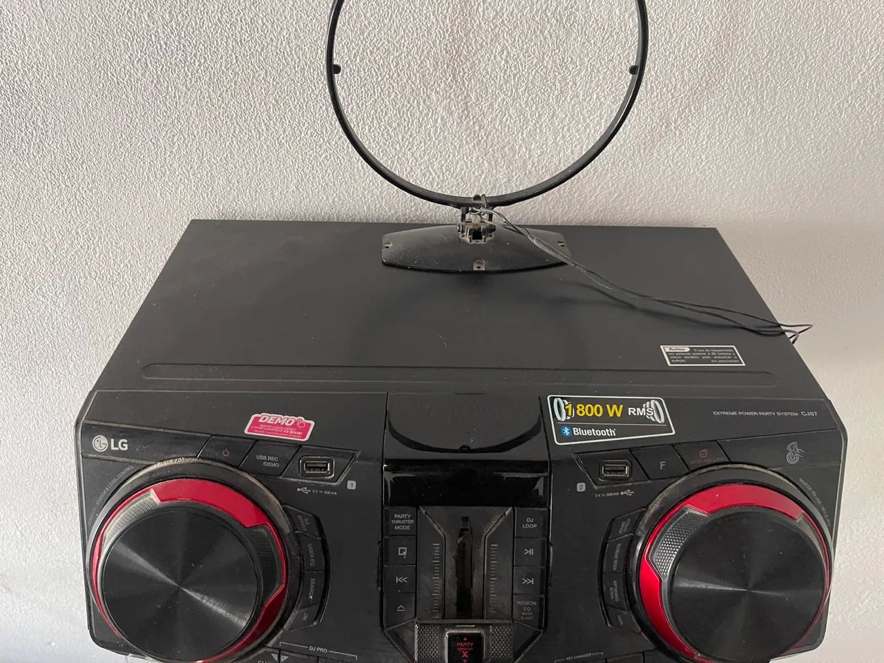 Som LG 1800W RMS Bluetooth + 2 Caixas - Potente