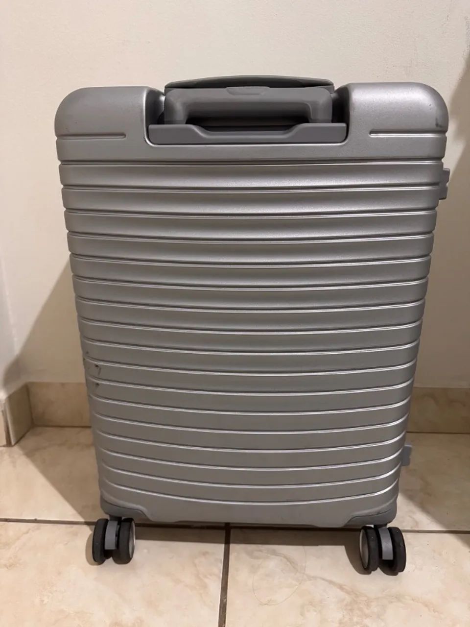 Mala Samsonite no precinho e usada uma única vez - Foto 3