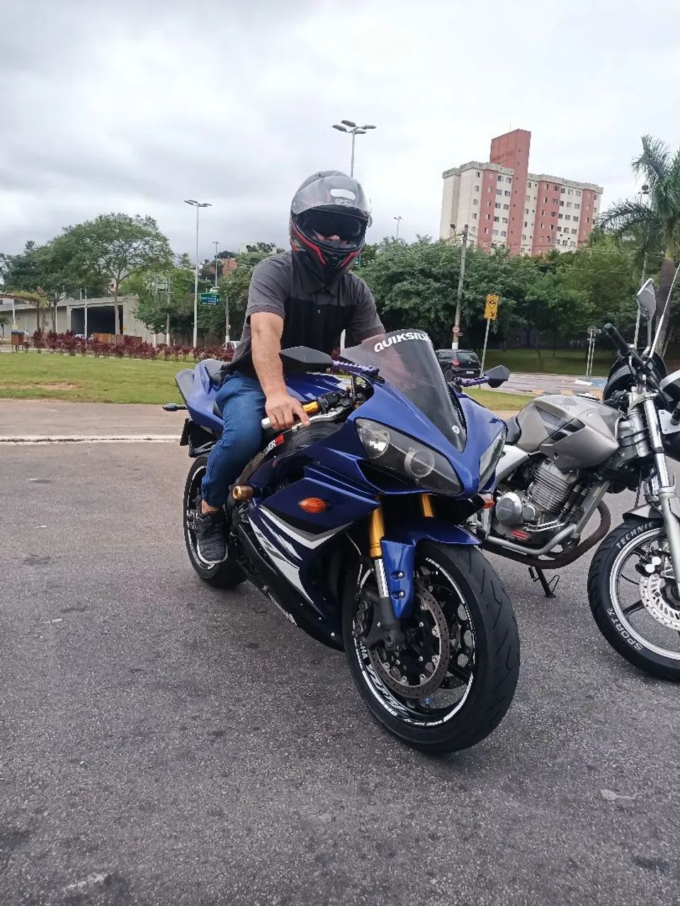 YZF R1  * - Foto 2
