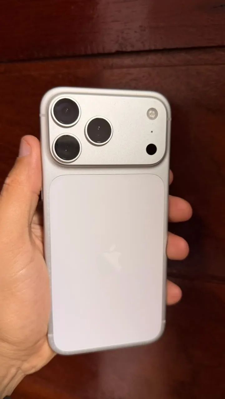 IPHONE 17 PRO MAX SEMINOVO 256GB (silver)