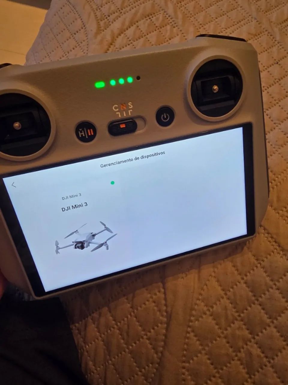 Drone DJI Mini 3 com tela e bateria Plus - Foto 4