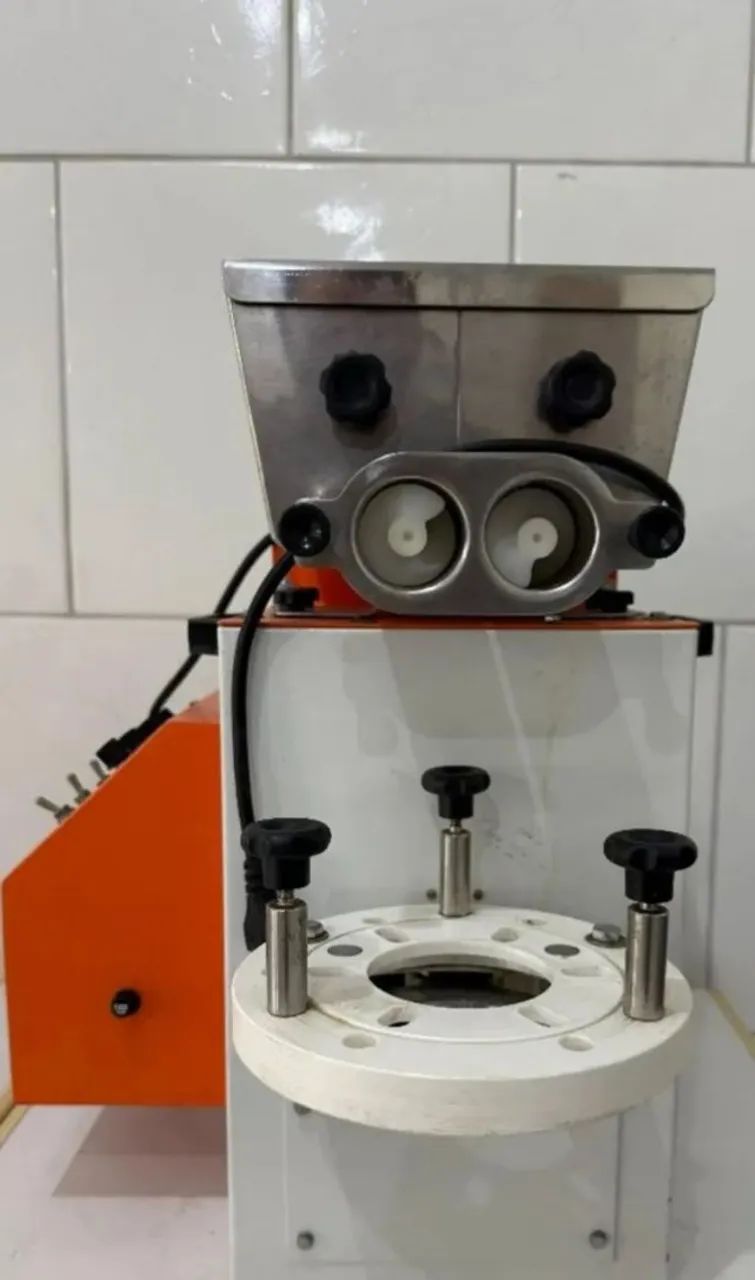 Vendo Modeladora de salgados.