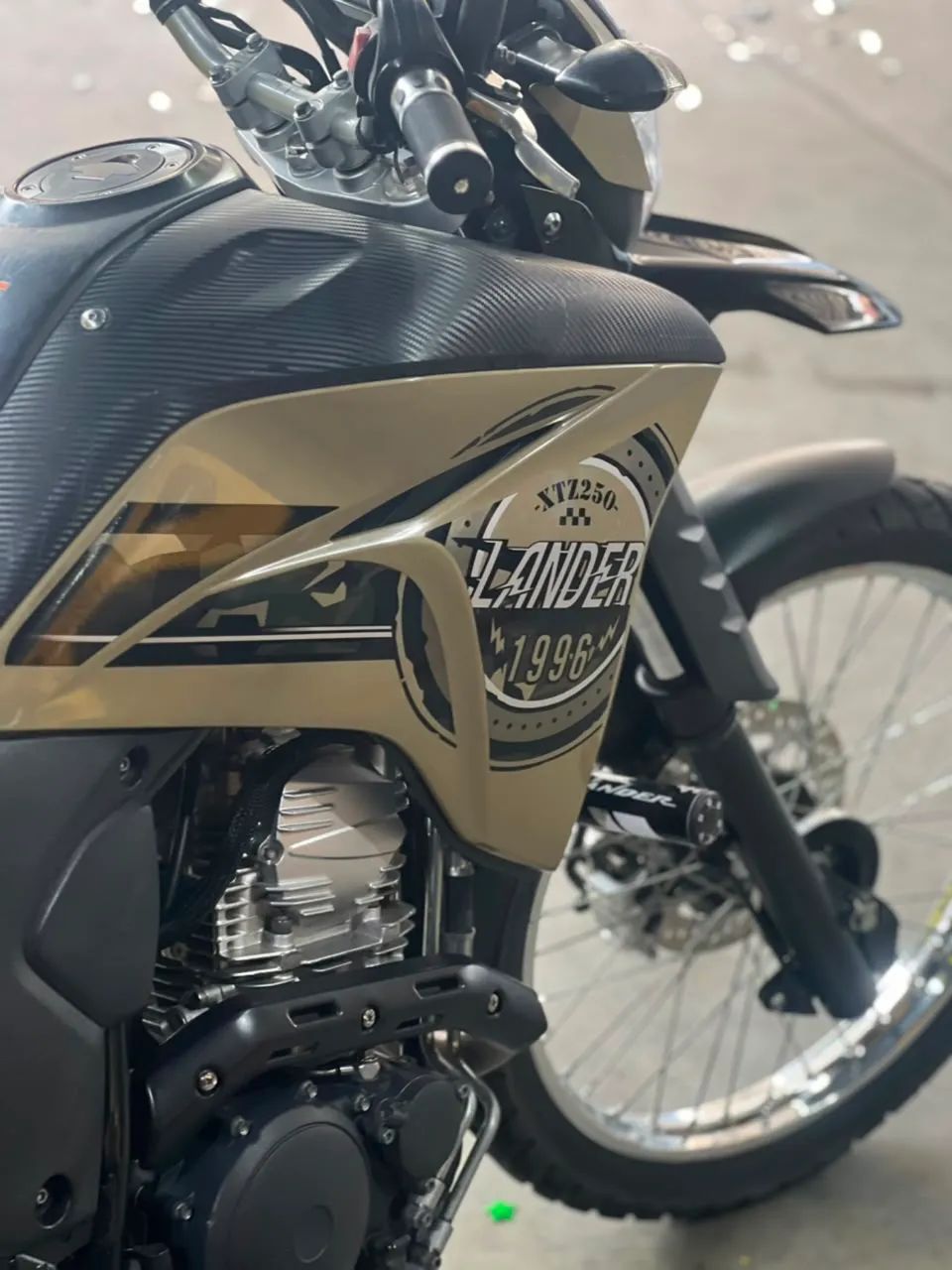 XTZ250 LANDER 2022 - Foto 2