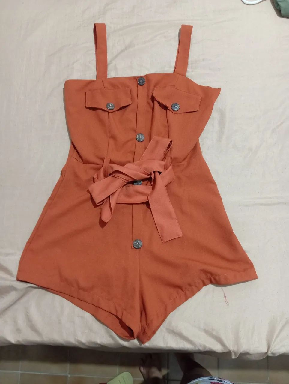 ROUPAS A VENDA (NUNCA USADAS) - Foto 2