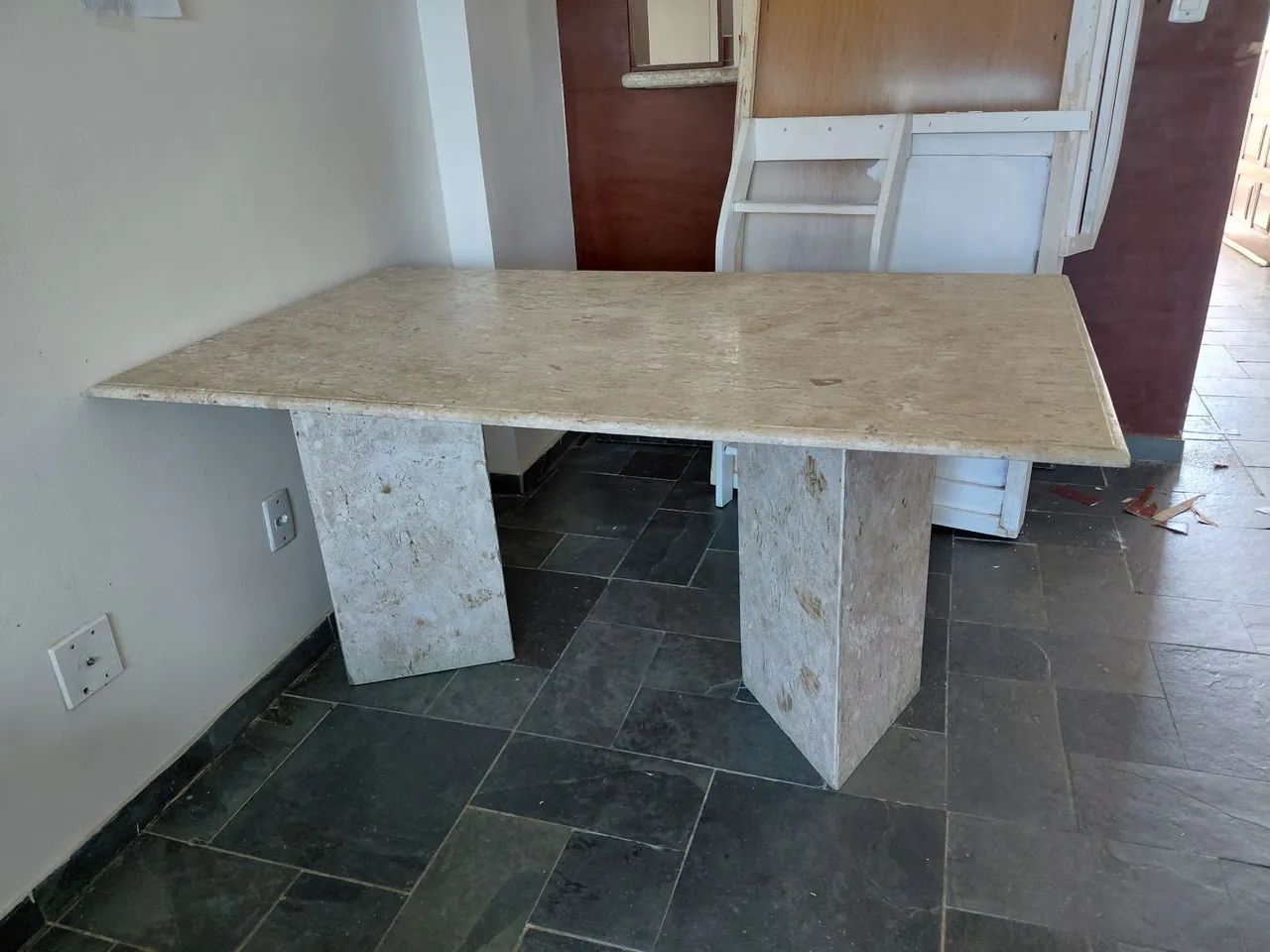 Mesa de mármore Barra de São Miguel