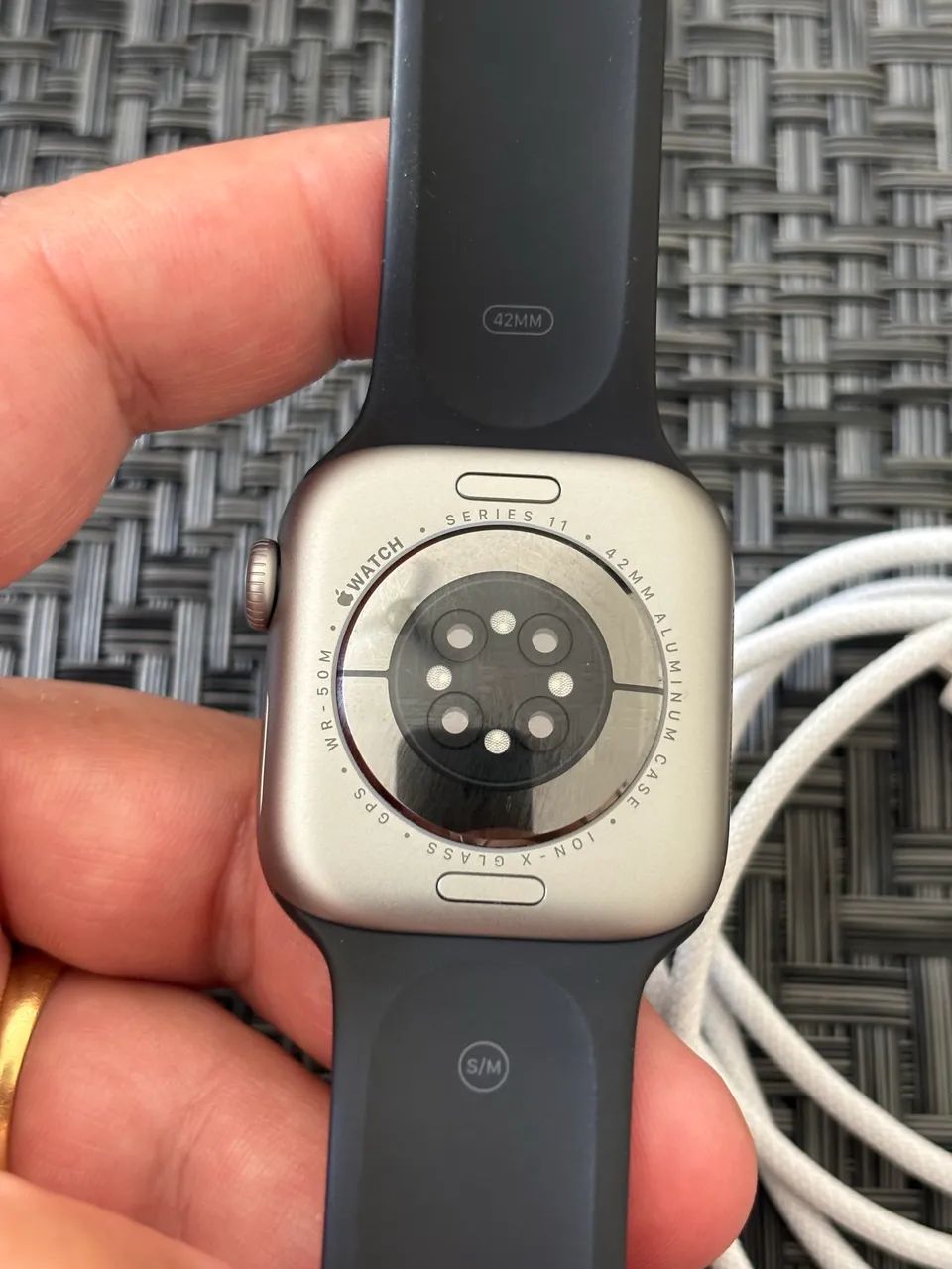 Apple Watch séries 11 42mm cinza espacial garantia Apple 04/2027