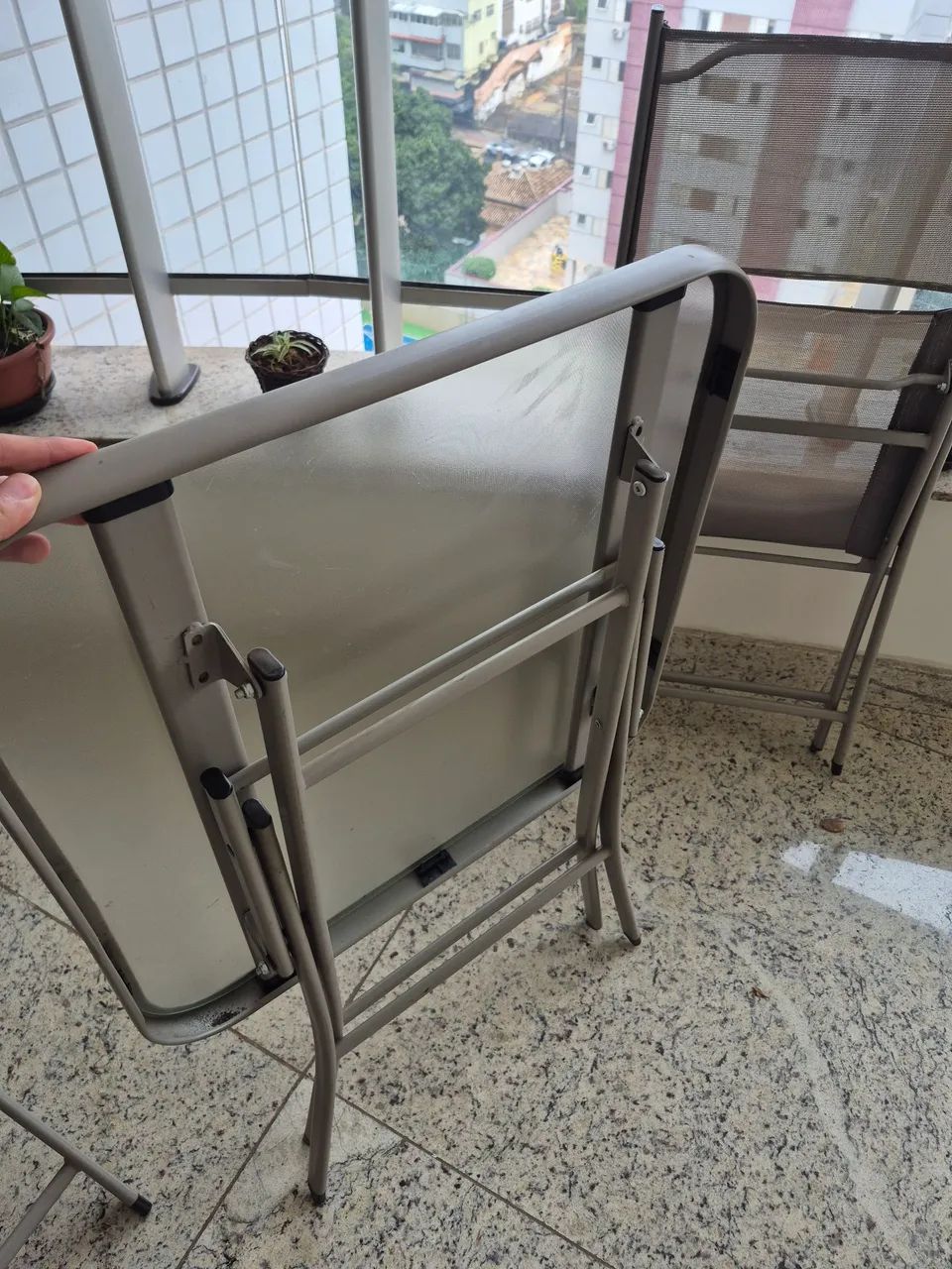 Mesa e cadeiras dobráveis área externa - Foto 4
