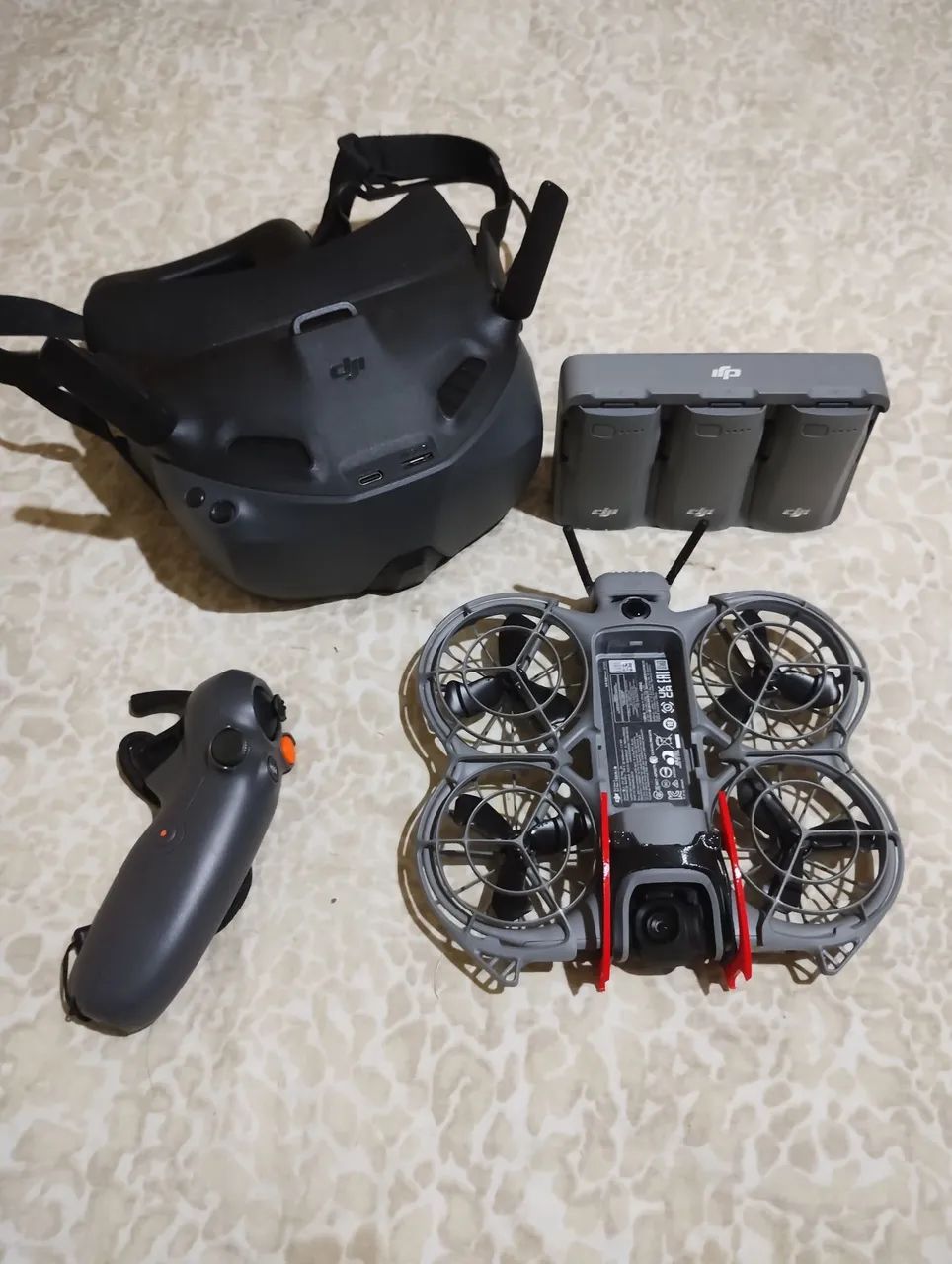 Combo DJI Drone Neo 2 + Googles N3 e controle motion